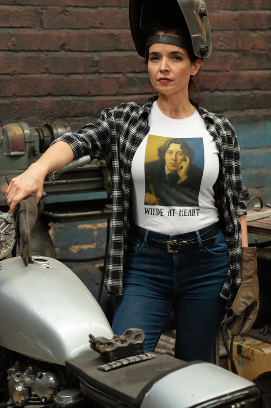 Classic T-Shirt | Oscar Wilde